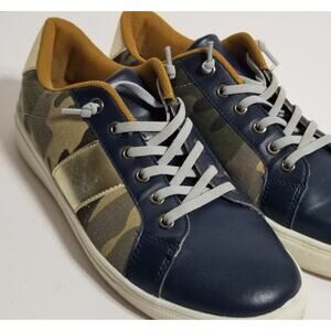 Blue and camo sneakers by JoliMall size 8